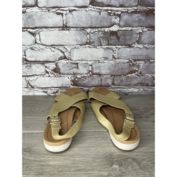 UGG Gold Leather Kamile Cross Strap Comfort Sandals Women Sz 10M US/41EU 1111040 - Picture 5 of 16